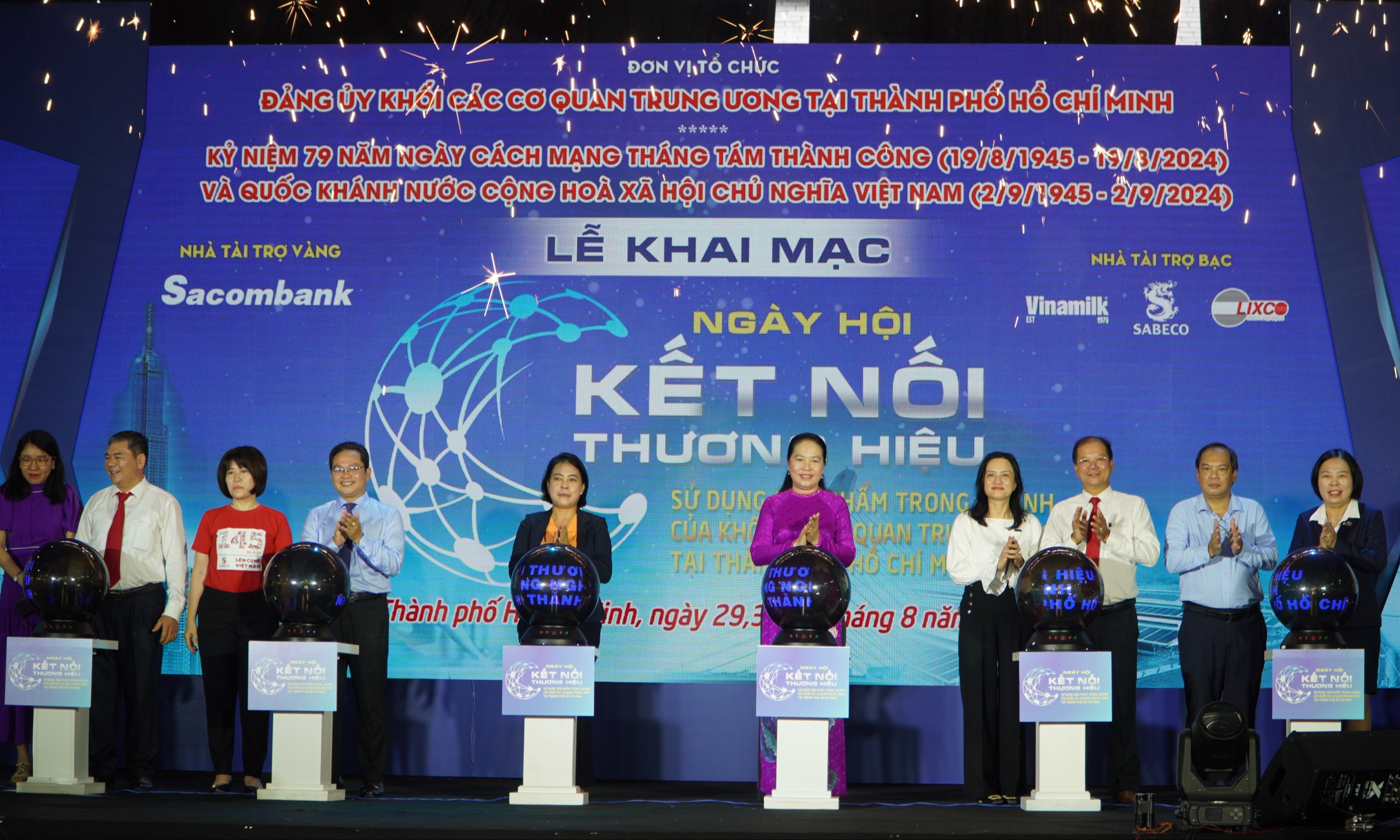 Khai mạc Ng&agrave;y hội kết nối thương hiệu, sử dụng sản phẩm- Ảnh 1.