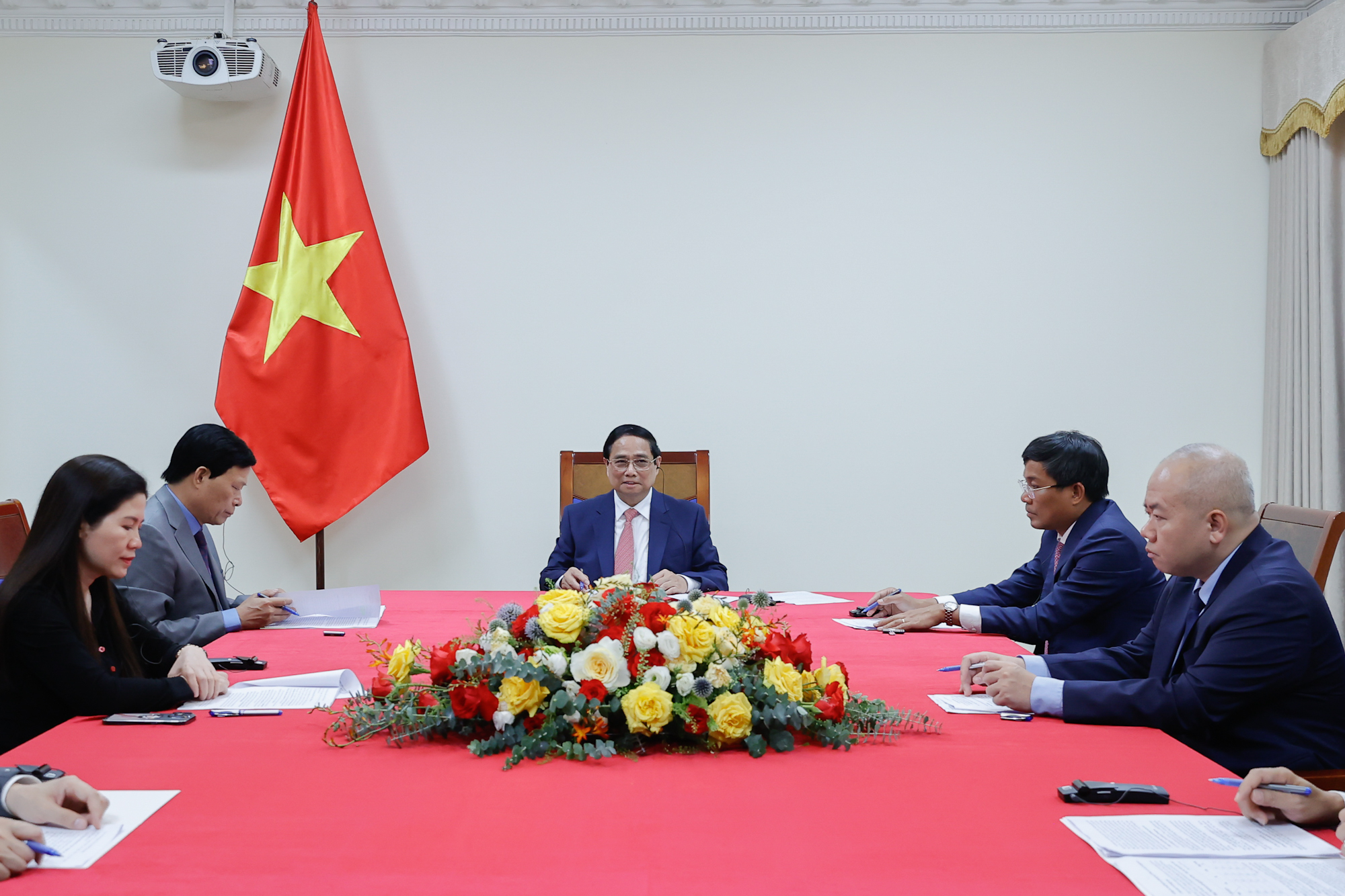 Thủ tướng Phạm Minh Ch&iacute;nh điện đ&agrave;m với Thủ tướng Th&aacute;i Lan- Ảnh 3.