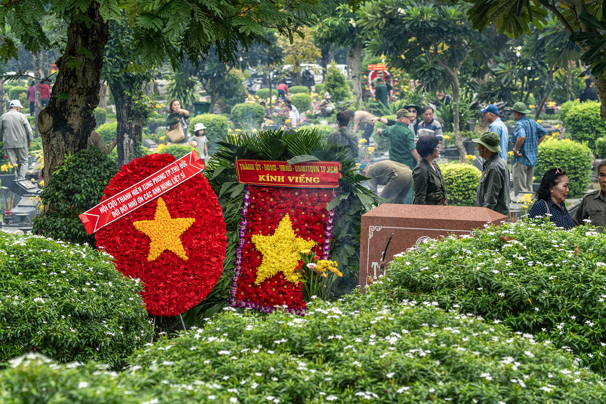 Ảnh đẹp trong tuần: Thắp m&atilde;i ngọn lửa tri &acirc;n- Ảnh 2.