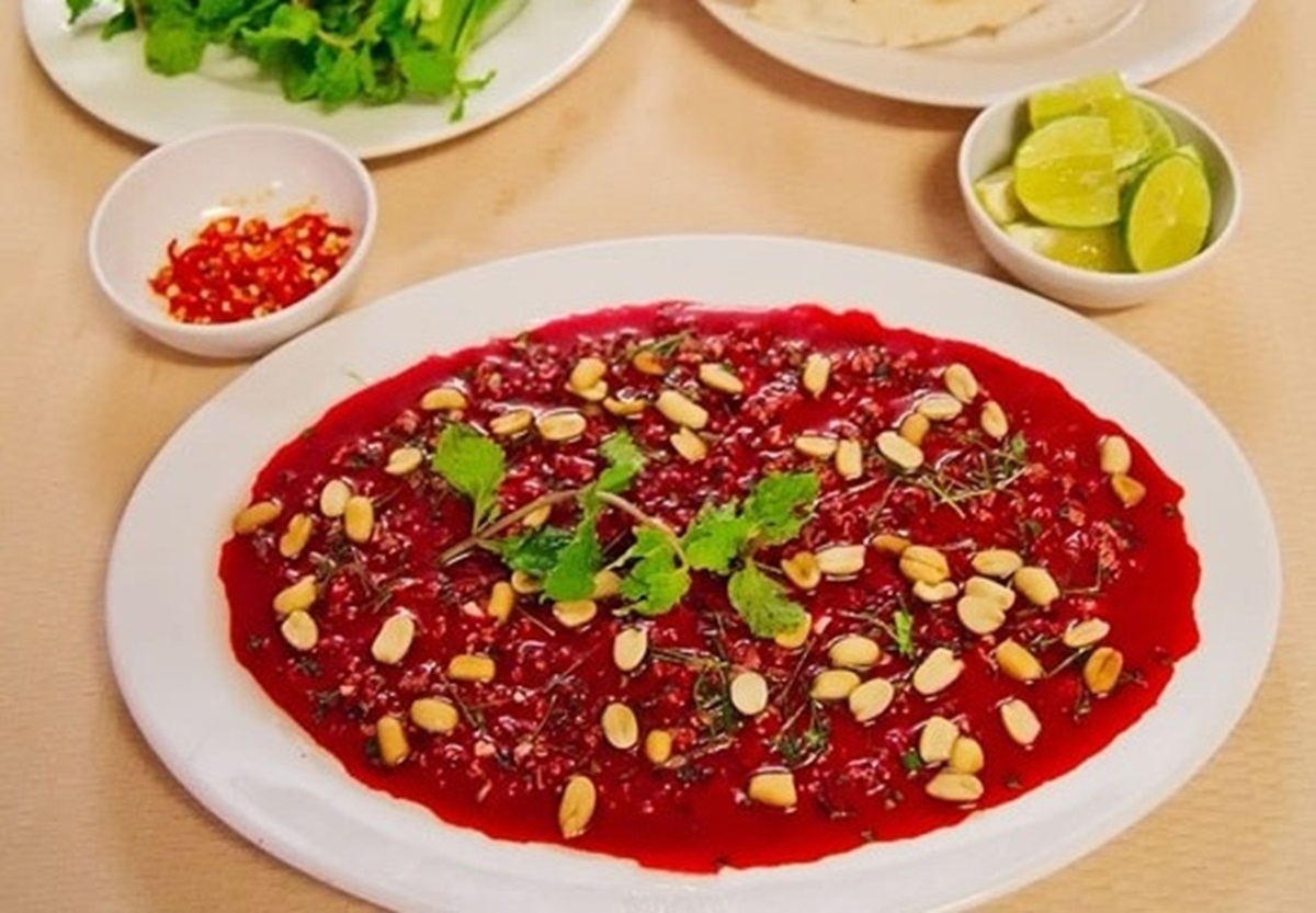 Một người tử vong sau khi ăn m&oacute;n kho&aacute;i khẩu mua ở chợ- Ảnh 1.