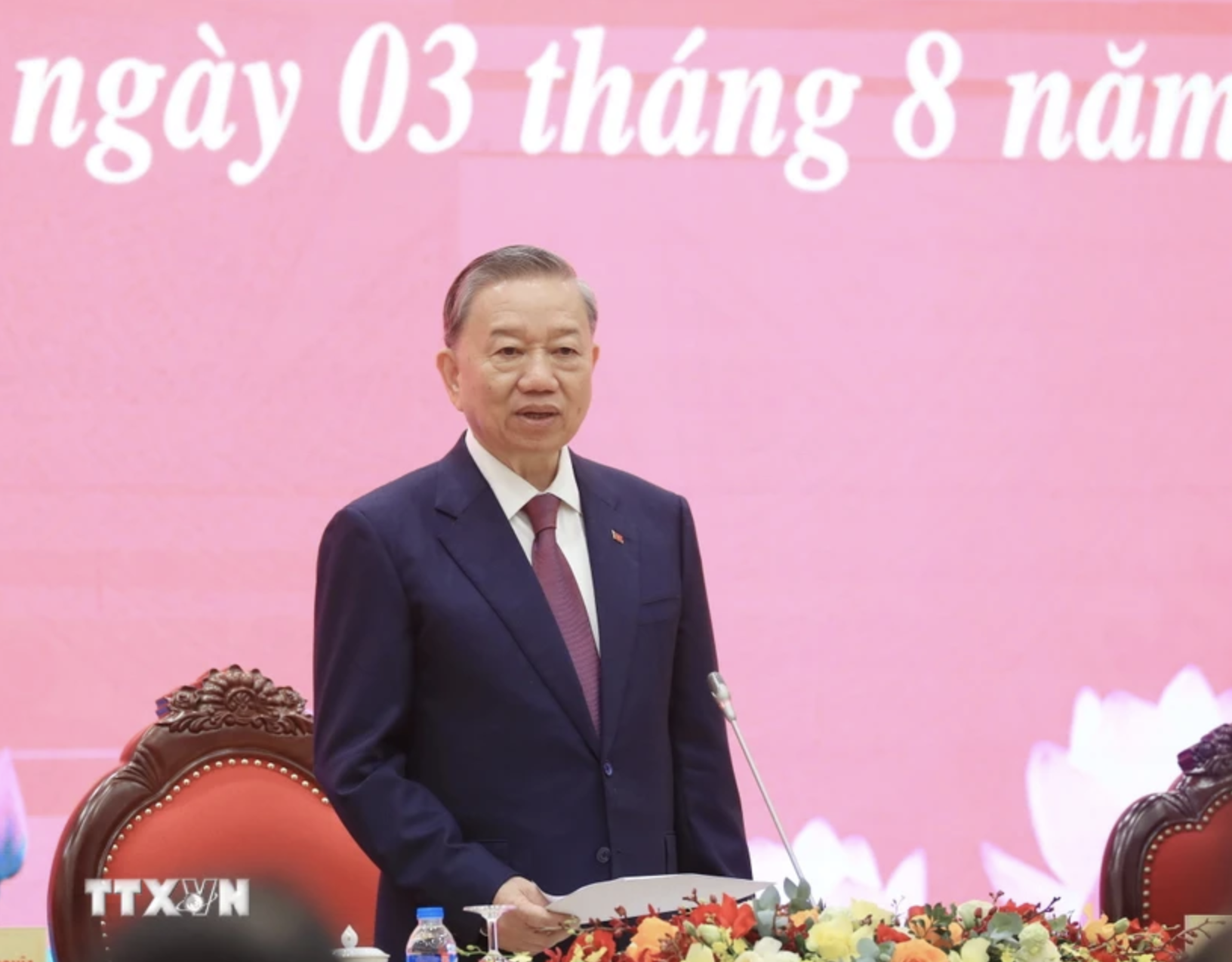Chủ tịch CPP Hun Sen ch&uacute;c mừng Tổng B&iacute; thư, Chủ tịch nước T&ocirc; L&acirc;m- Ảnh 1.