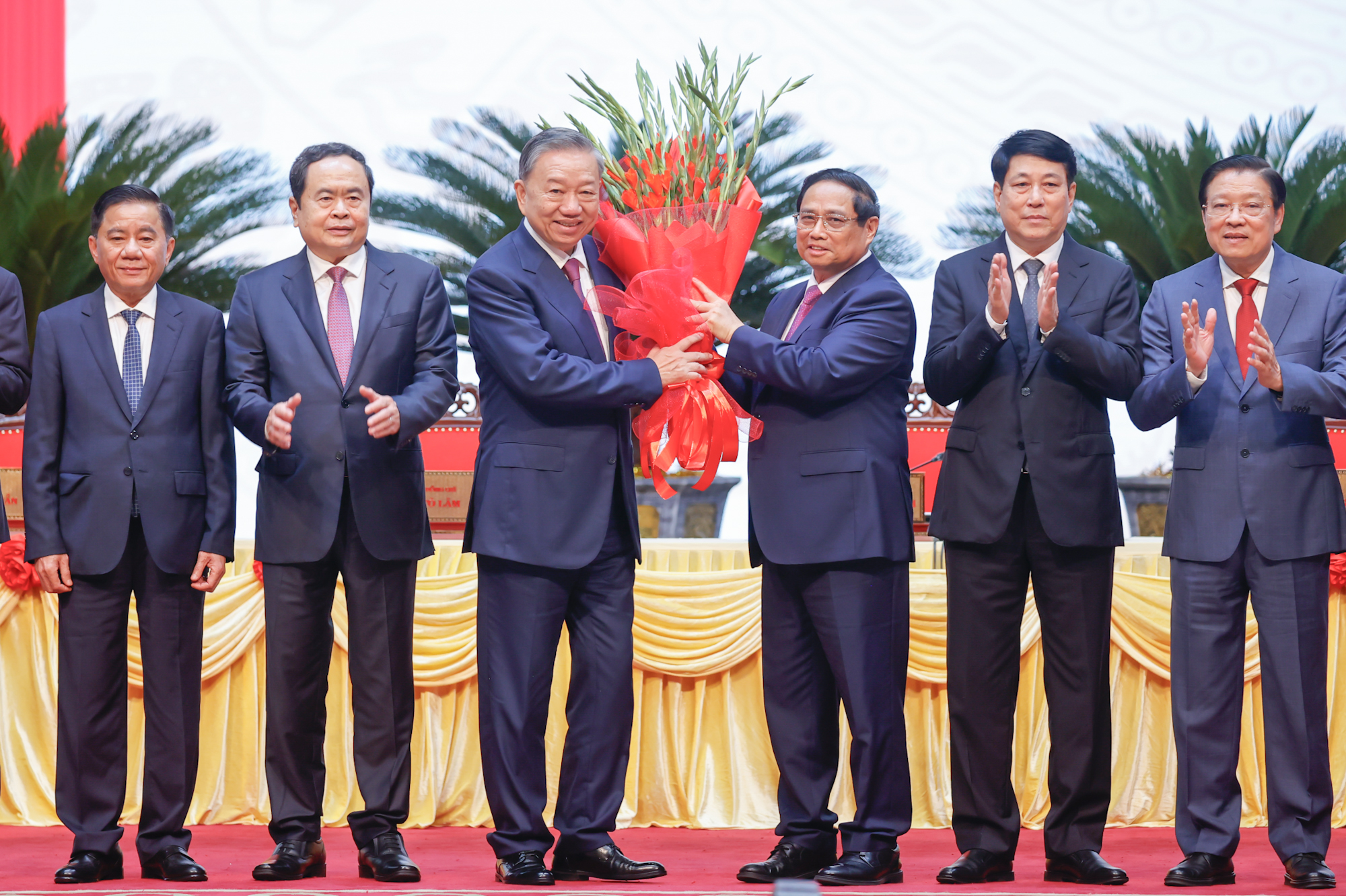 Những h&igrave;nh ảnh Tổng B&iacute; thư, Chủ tịch nước T&ocirc; L&acirc;m v&agrave; Hội nghị Trung ương Kh&oacute;a XIII- Ảnh 1.