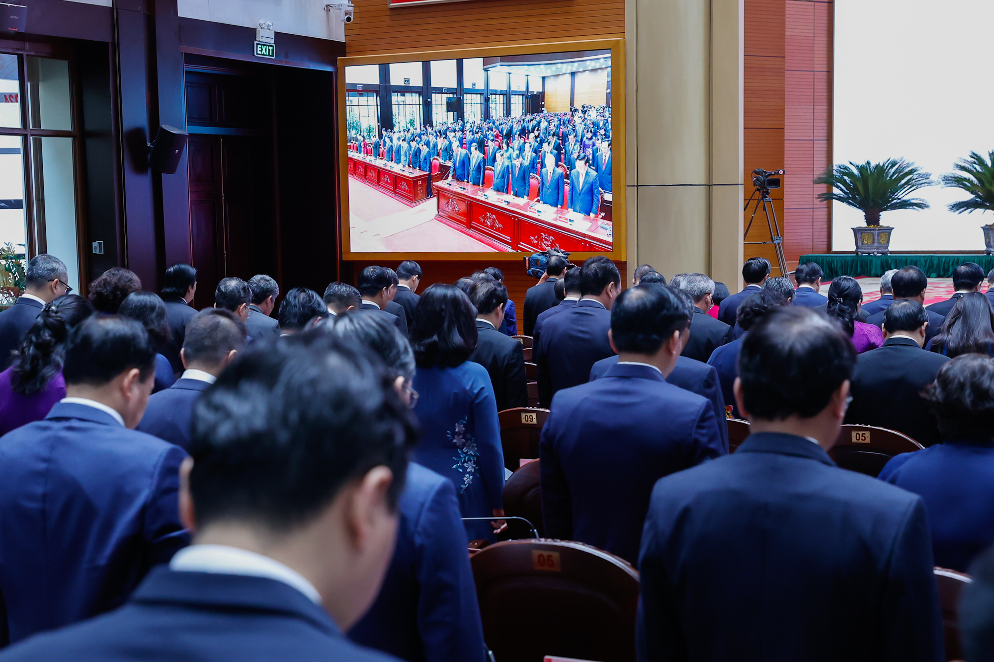 Những h&igrave;nh ảnh Tổng B&iacute; thư, Chủ tịch nước T&ocirc; L&acirc;m v&agrave; Hội nghị Trung ương Kh&oacute;a XIII- Ảnh 4.