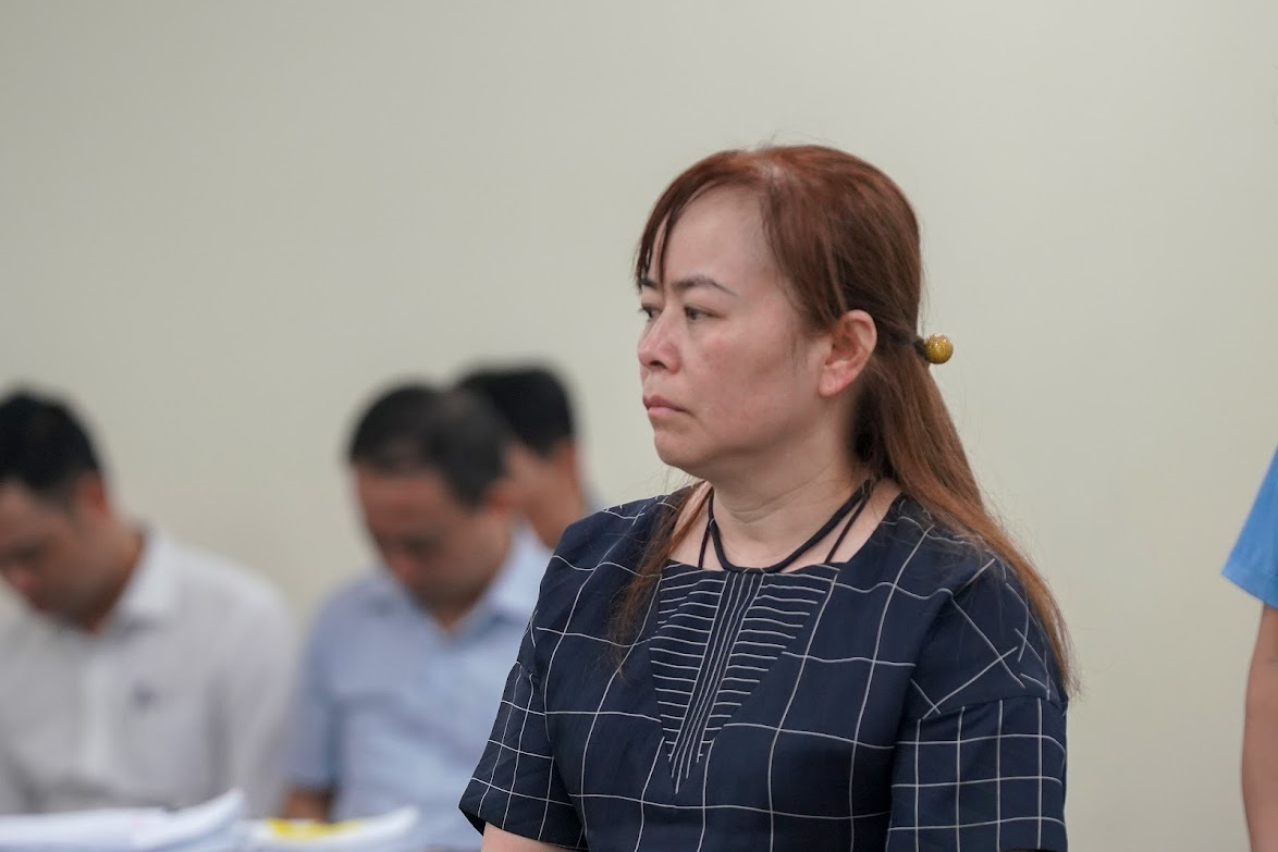 C&ugrave;ng đồng phạm g&acirc;y thiệt hại hơn 135 tỉ đồng, cựu chủ tịch Vimedimex bị đề nghị từ 36-42 th&aacute;ng t&ugrave;- Ảnh 1.