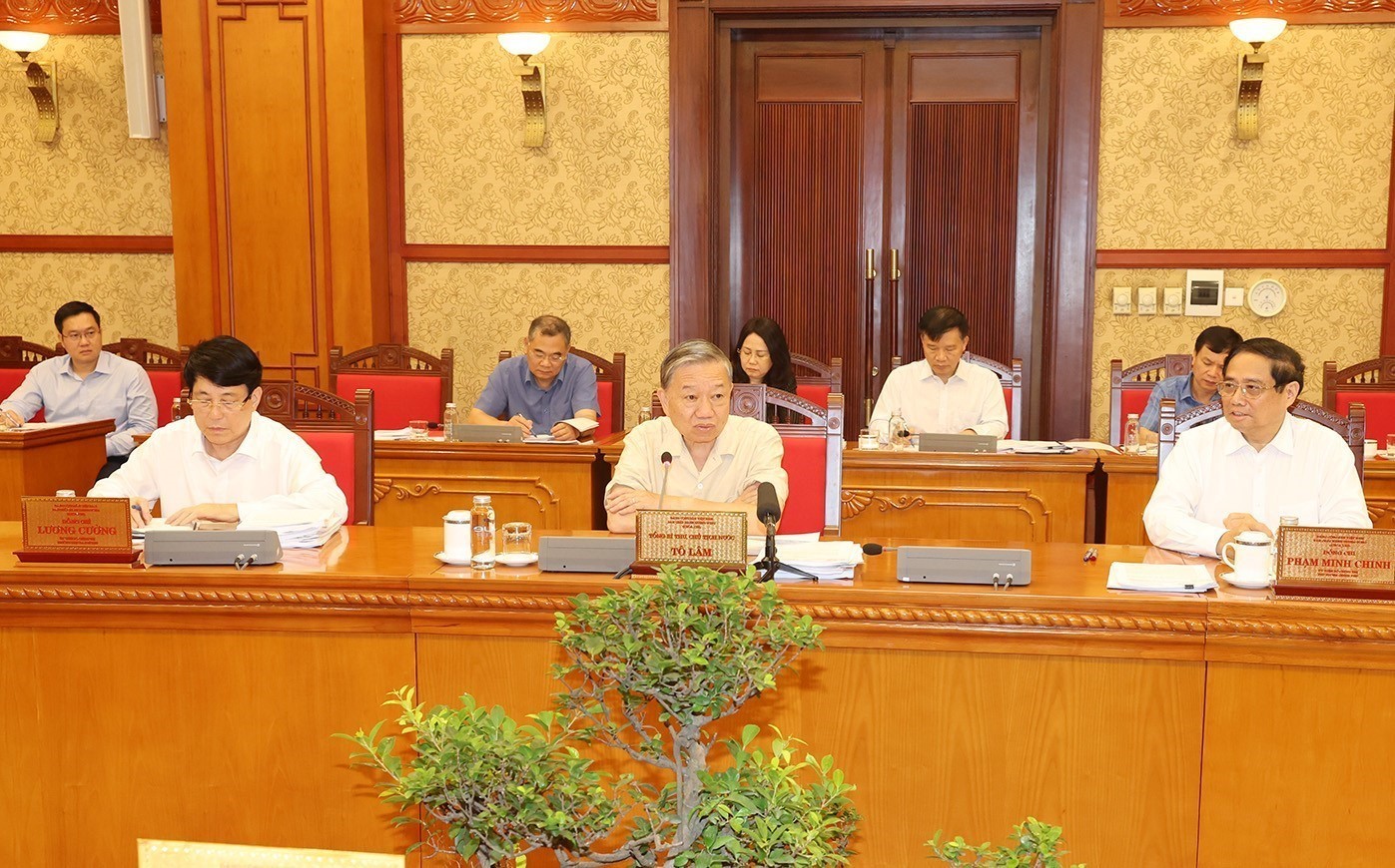 Tổng B&iacute; thư, Chủ tịch nước T&ocirc; L&acirc;m chủ tr&igrave; họp Bộ Ch&iacute;nh trị, Ban B&iacute; thư ng&agrave;y 30-8Ảnh: TTXVN