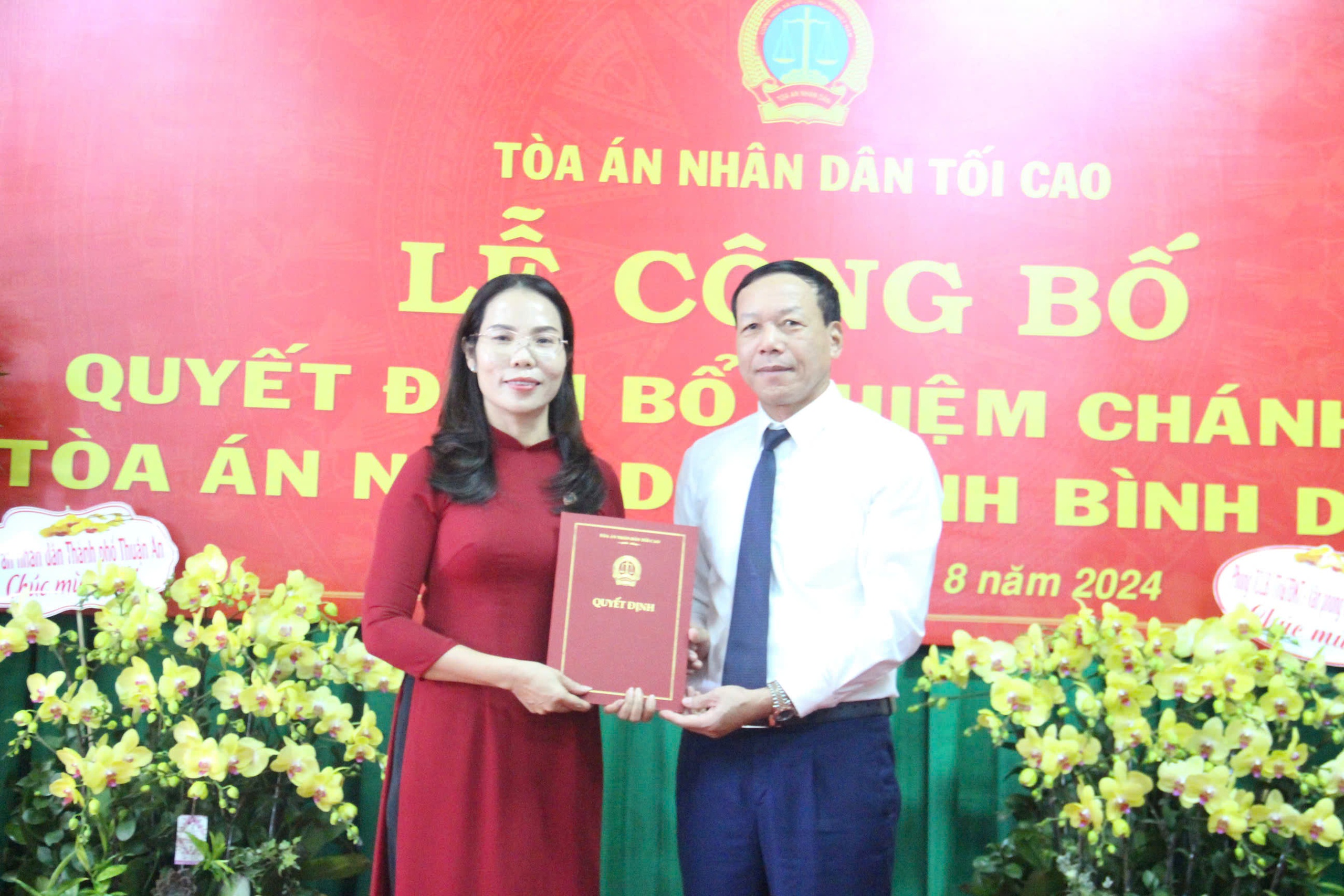 B&agrave; Nguyễn Thị Tuyết Thanh giữ chức Ch&aacute;nh &aacute;n TAND tỉnh B&igrave;nh Dương - Ảnh 1.