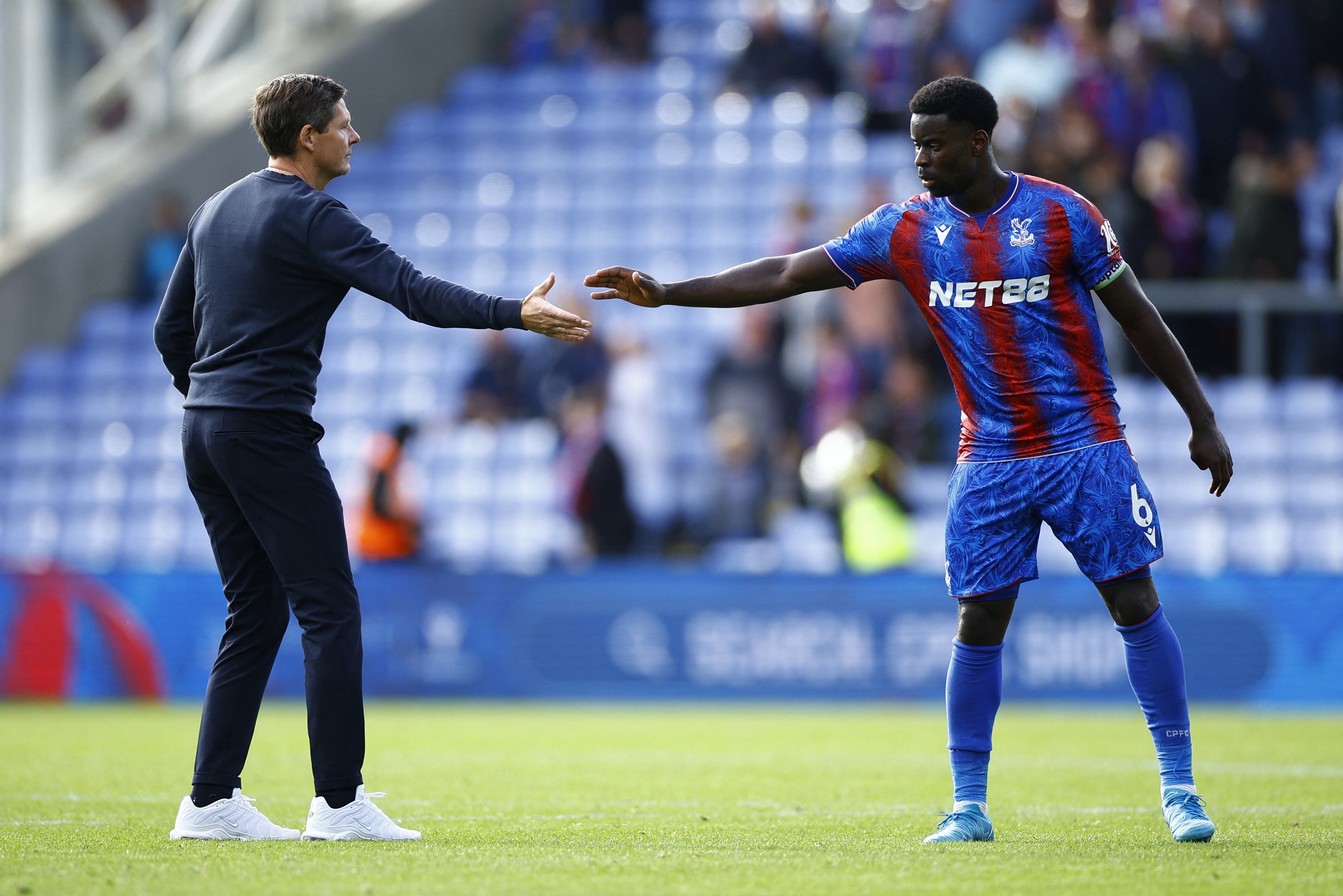 Crystal Palace đang "trả gi&aacute;" sau một m&ugrave;a giải th&agrave;nh c&ocirc;ng- Ảnh 3.