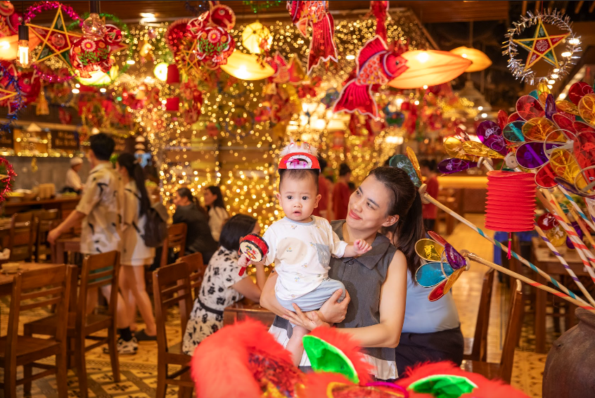 Người H&agrave; Nội h&aacute;o hức với kh&ocirc;ng gian trung thu truyền thống- Ảnh 5.