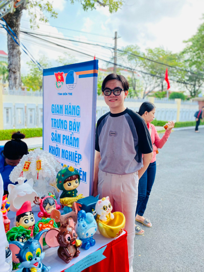 Mặt h&agrave;ng tượng thạch cao lu&ocirc;n c&oacute; sức h&uacute;t ri&ecirc;ng, đặc biệt với giới trẻ n&ecirc;n xưởng của Gia Huy hoạt động hiệu quả
