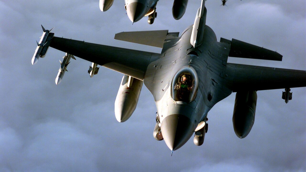 Điểm n&oacute;ng xung đột ng&agrave;y 1-9: Ngại "đụng" Nga, Mỹ kh&ocirc;ng đến bảo dưỡng F-16 ở Ukraine- Ảnh 1.
