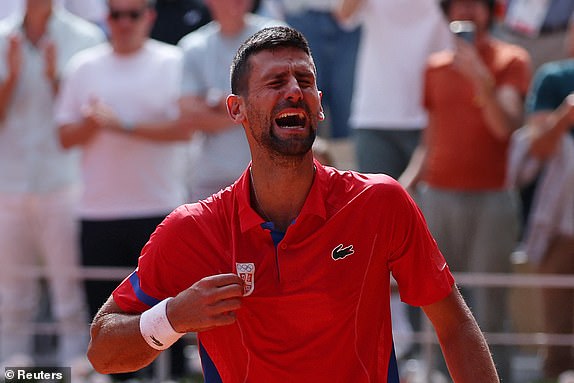 Olympic 2024: Thắng Alcaraz, Djokovic giải cơn kh&aacute;t v&agrave;ng sau 20 năm- Ảnh 7.