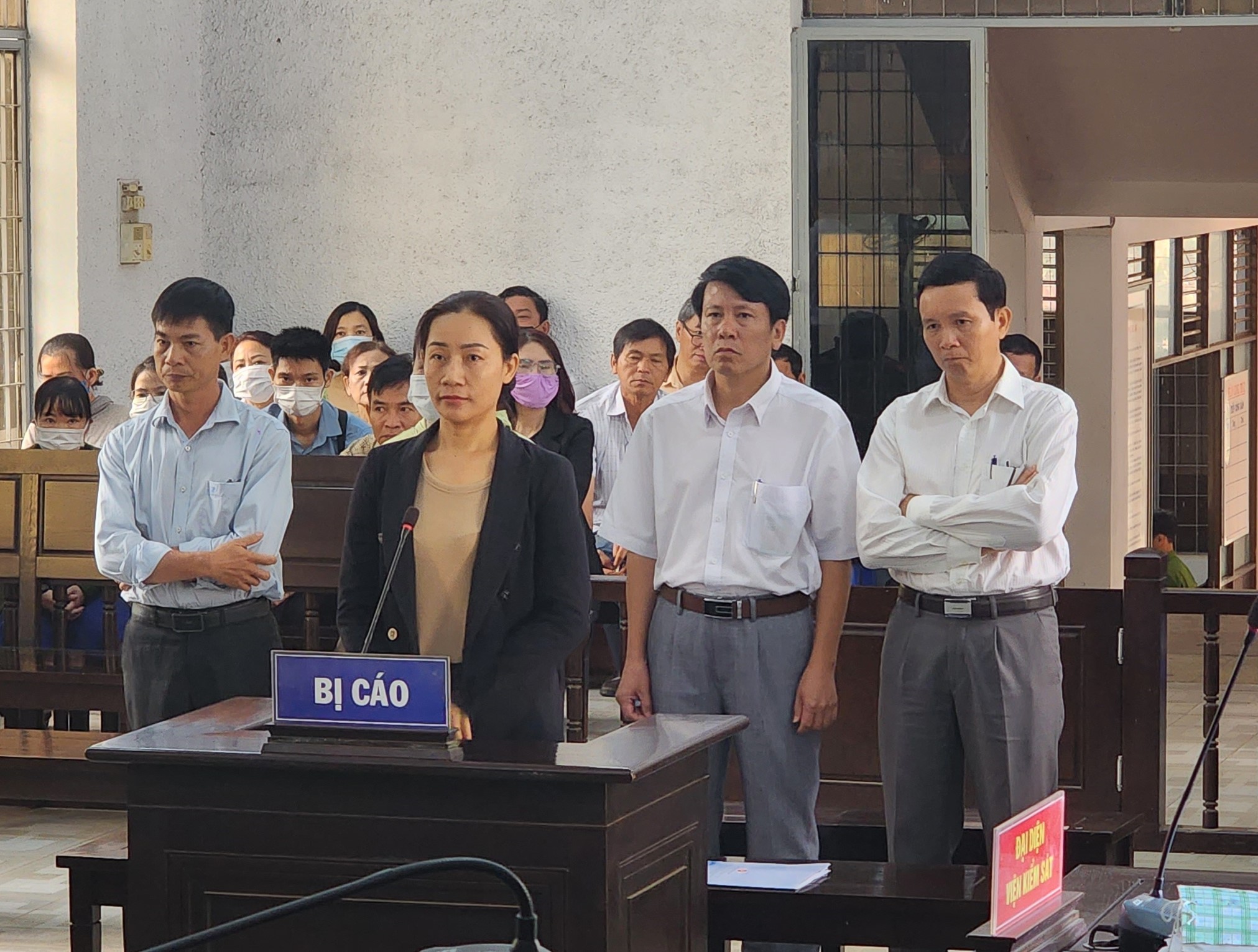 Cựu Giám đốc CDC Đắk Lắk lãnh án
- Ảnh 1.