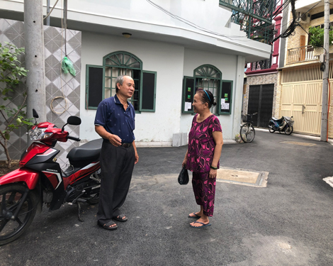 Người d&acirc;n vui mừng khi tuyến hẻm 76/47 Phan T&acirc;y Hồ, quận Ph&uacute; Nhuận được n&acirc;ng cấp, mở rộng