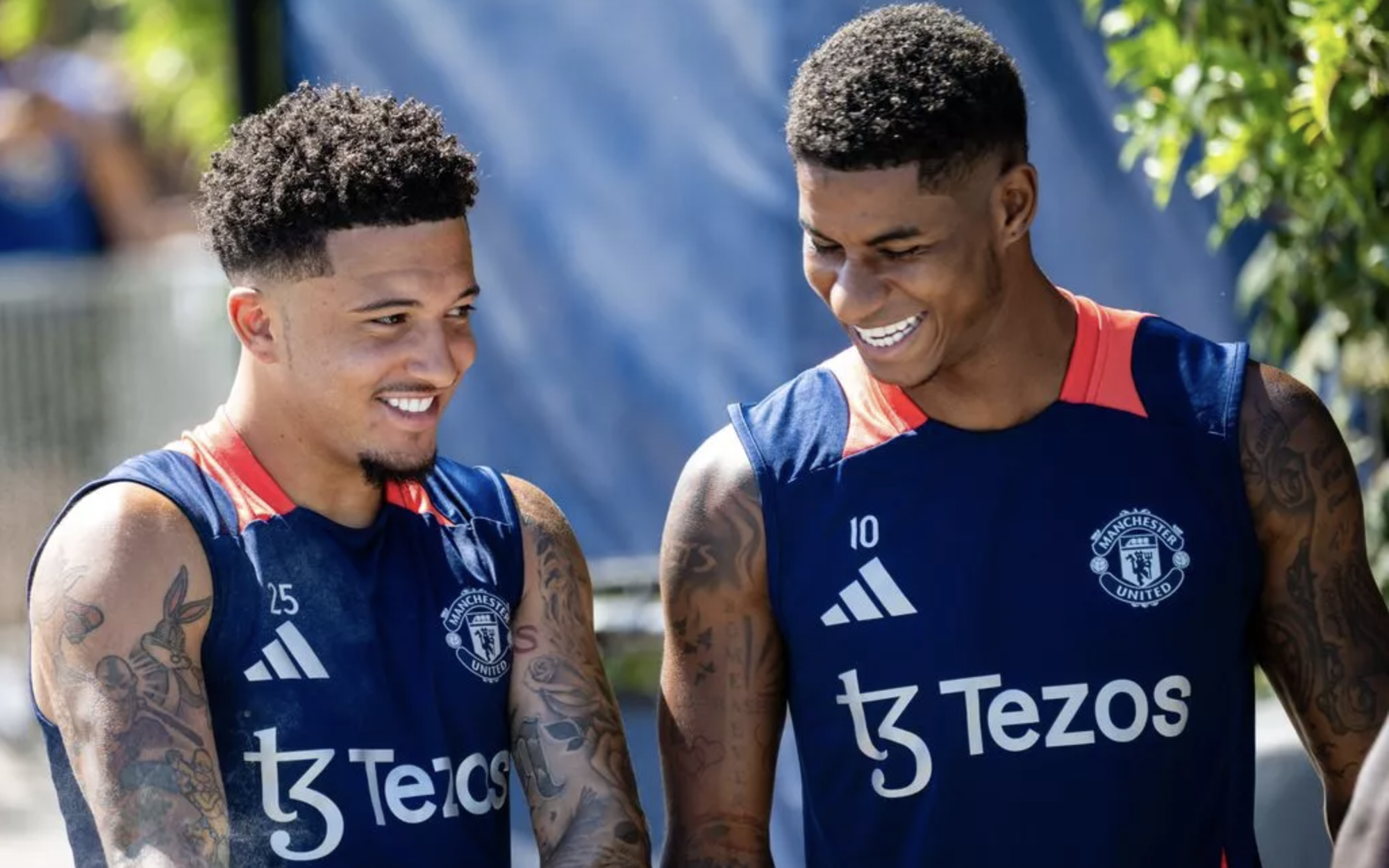 Rashford và Sancho hợp tác làm "ông chủ" bên ngoài  sân cỏ