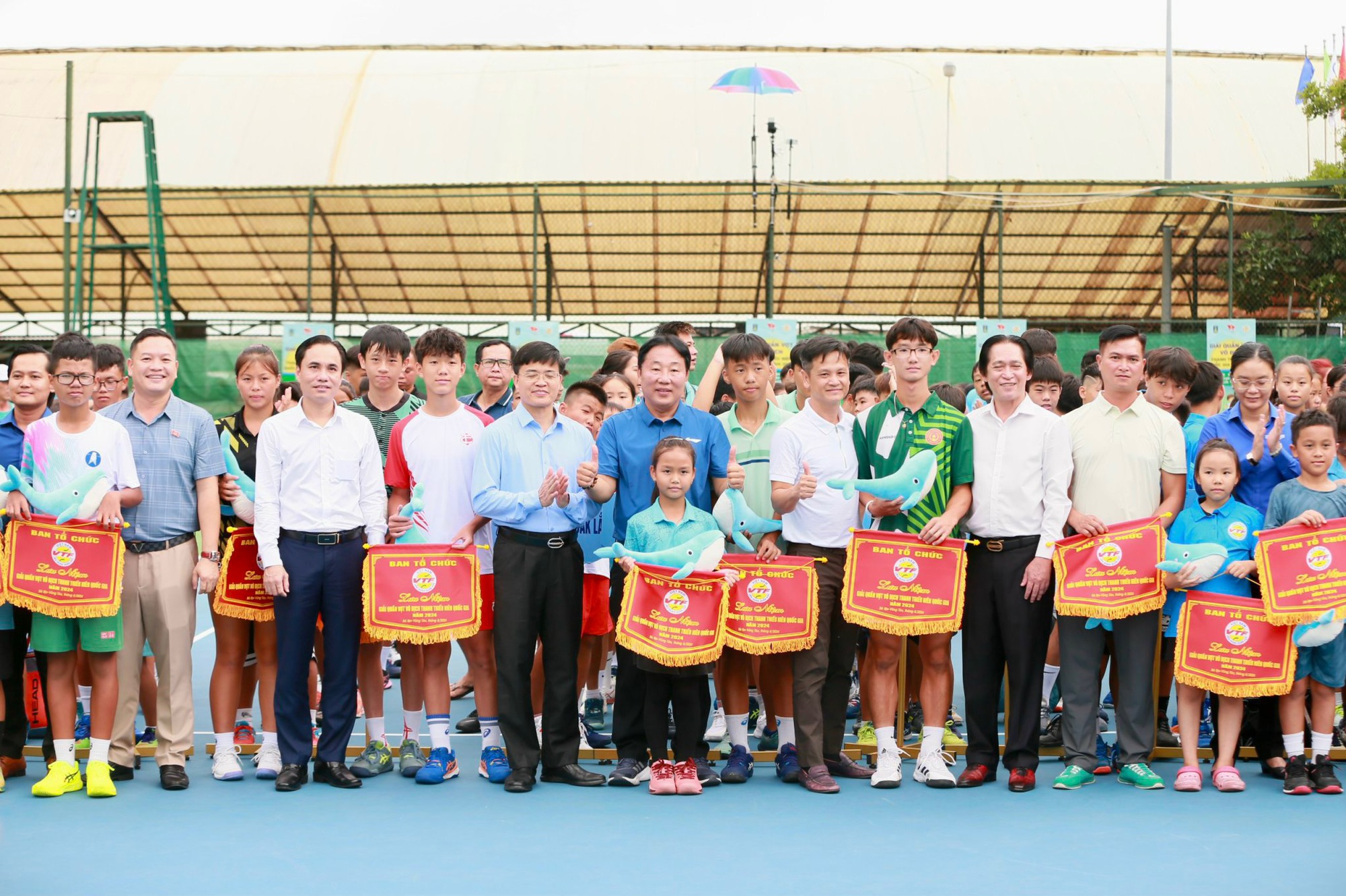 Khai mạc Giải quần vợt v&ocirc; địch thanh thiếu ni&ecirc;n to&agrave;n quốc 2024- Ảnh 1.