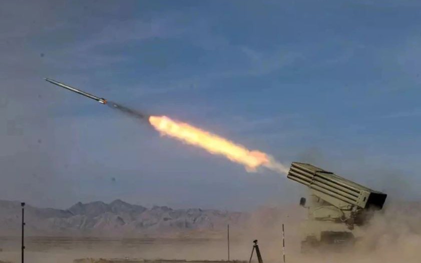 Điểm nóng xung đột ngày 7-8: Iran di chuyển tên lửa, chuẩn bị tấn công từ căn cứ ngầm?