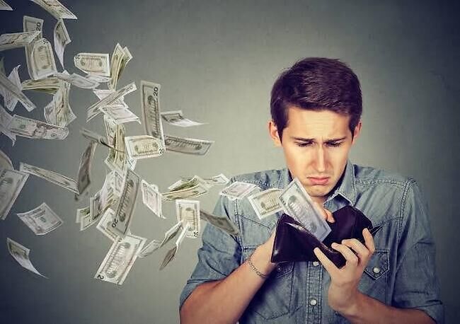 Tuổi Ngọ nhiều khả năng bị mất tiền trong th&aacute;ng 7 &acirc;m lịch. Ảnh: Nigerian Tribune