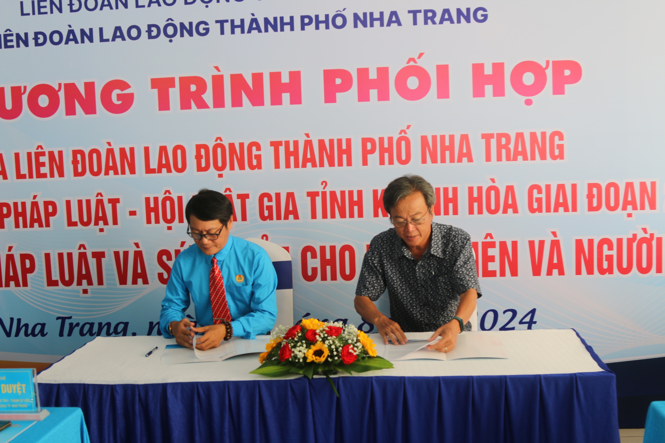 Tư vấn ph&aacute;p luật v&agrave; x&eacute;t nghiệm miễn ph&iacute; cho người lao động Nha Trang
- Ảnh 1.