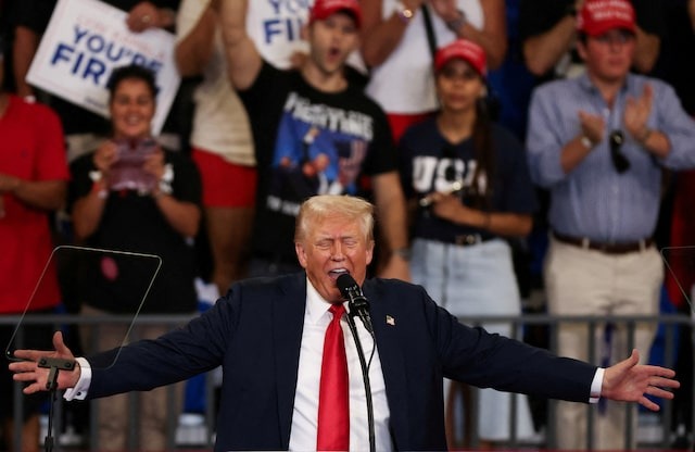 &Ecirc;-k&iacute;p tranh cử của &ocirc;ng Donald Trump lo sợ thất bại trước b&agrave; Kamala Harris- Ảnh 1.