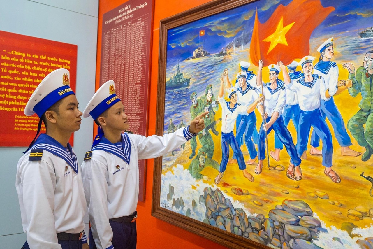 C&aacute;c chiến sĩ  ở đảo Trường Sa