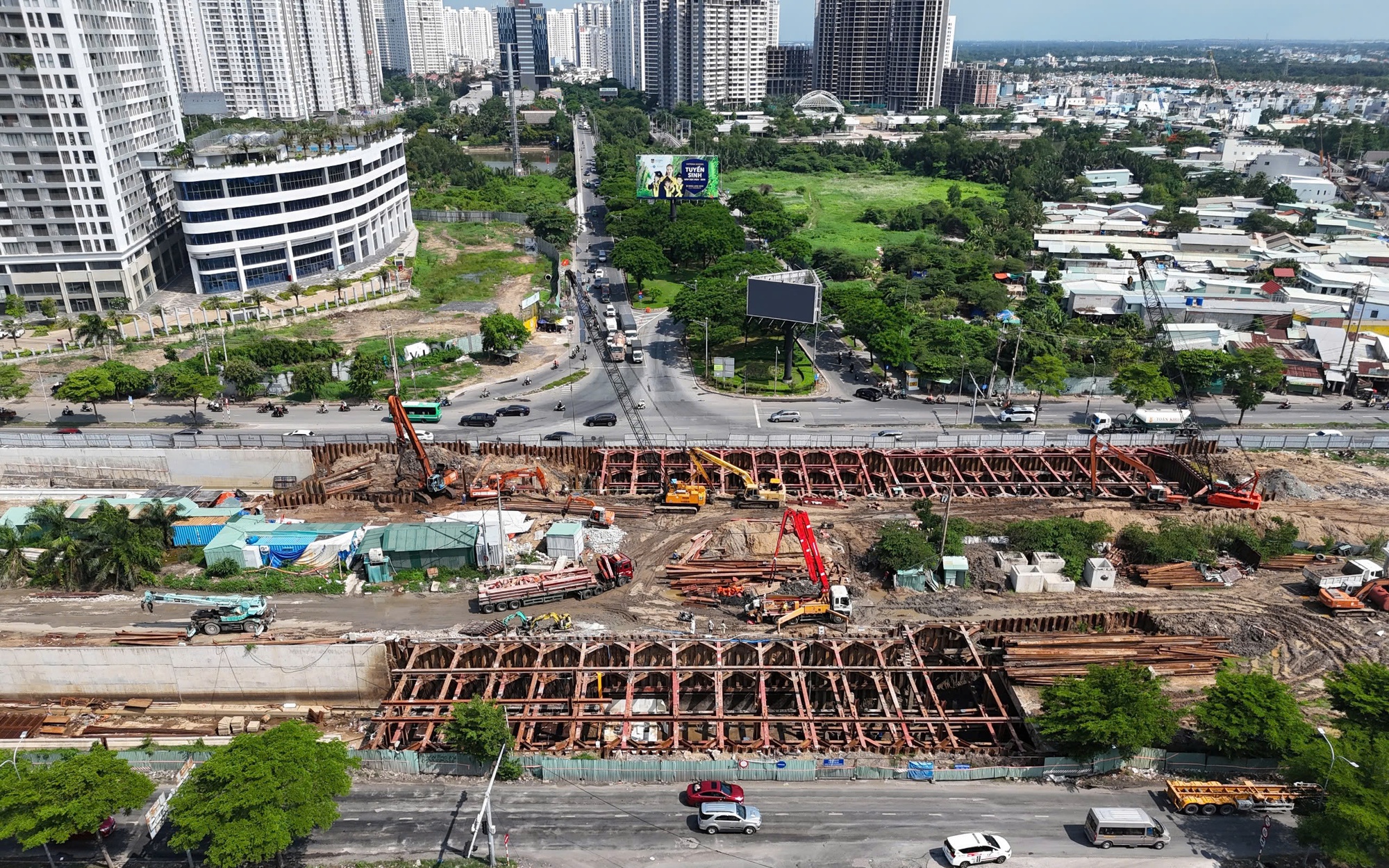 Cuối tháng 9, thông xe 2 công trình giao thông quan trọng ở 2 cửa ngõ TP HCM