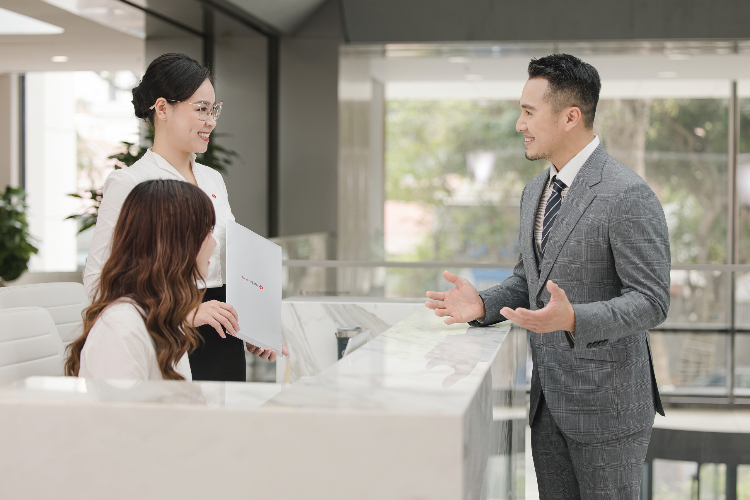 Techcombank được vinh danh &ldquo;Ng&acirc;n h&agrave;ng b&aacute;n lẻ nội địa tốt nhất&rdquo; năm thứ ba li&ecirc;n tiếp từ Asian Banking & Finance- Ảnh 1.