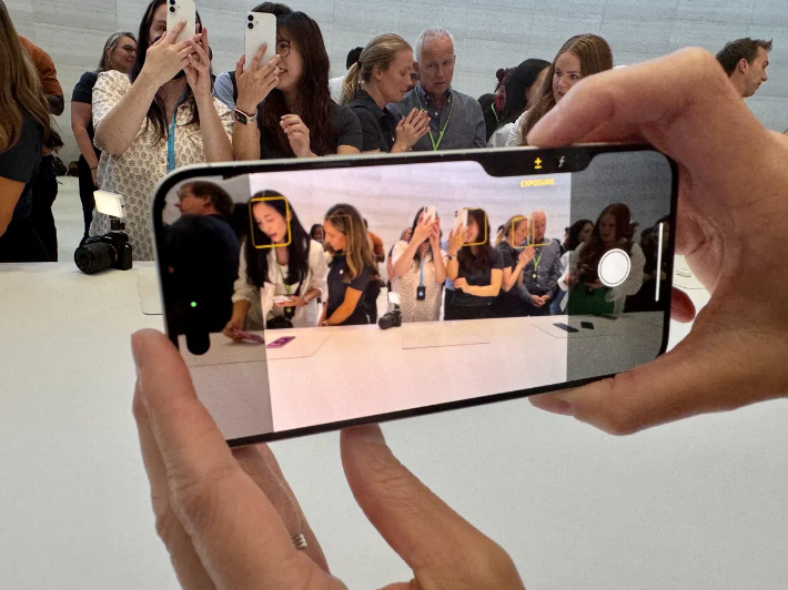 Mở đầu kỷ nguy&ecirc;n AI của Apple, gi&aacute; iPhone 16 Plus tại Việt Nam bao nhi&ecirc;u?- Ảnh 1.