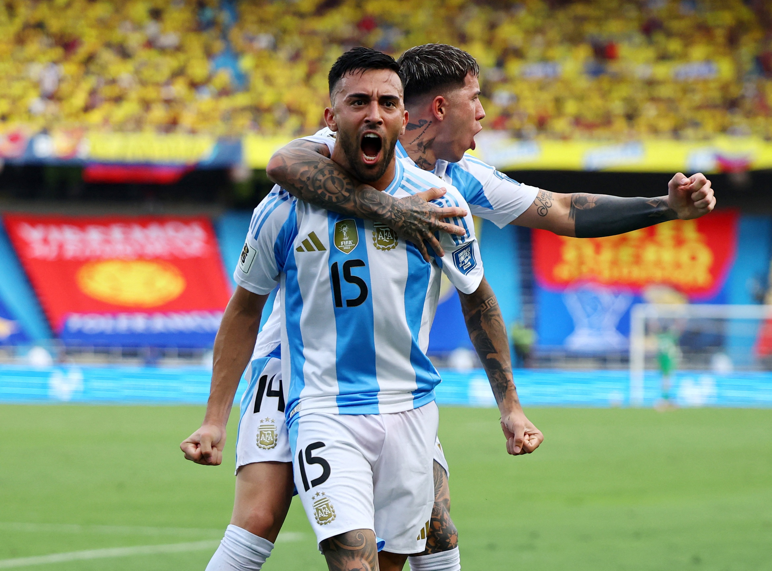 Vắng Messi, Argentina gục ng&atilde; trước "đ&ograve;n th&ugrave;" Colombia- Ảnh 4.