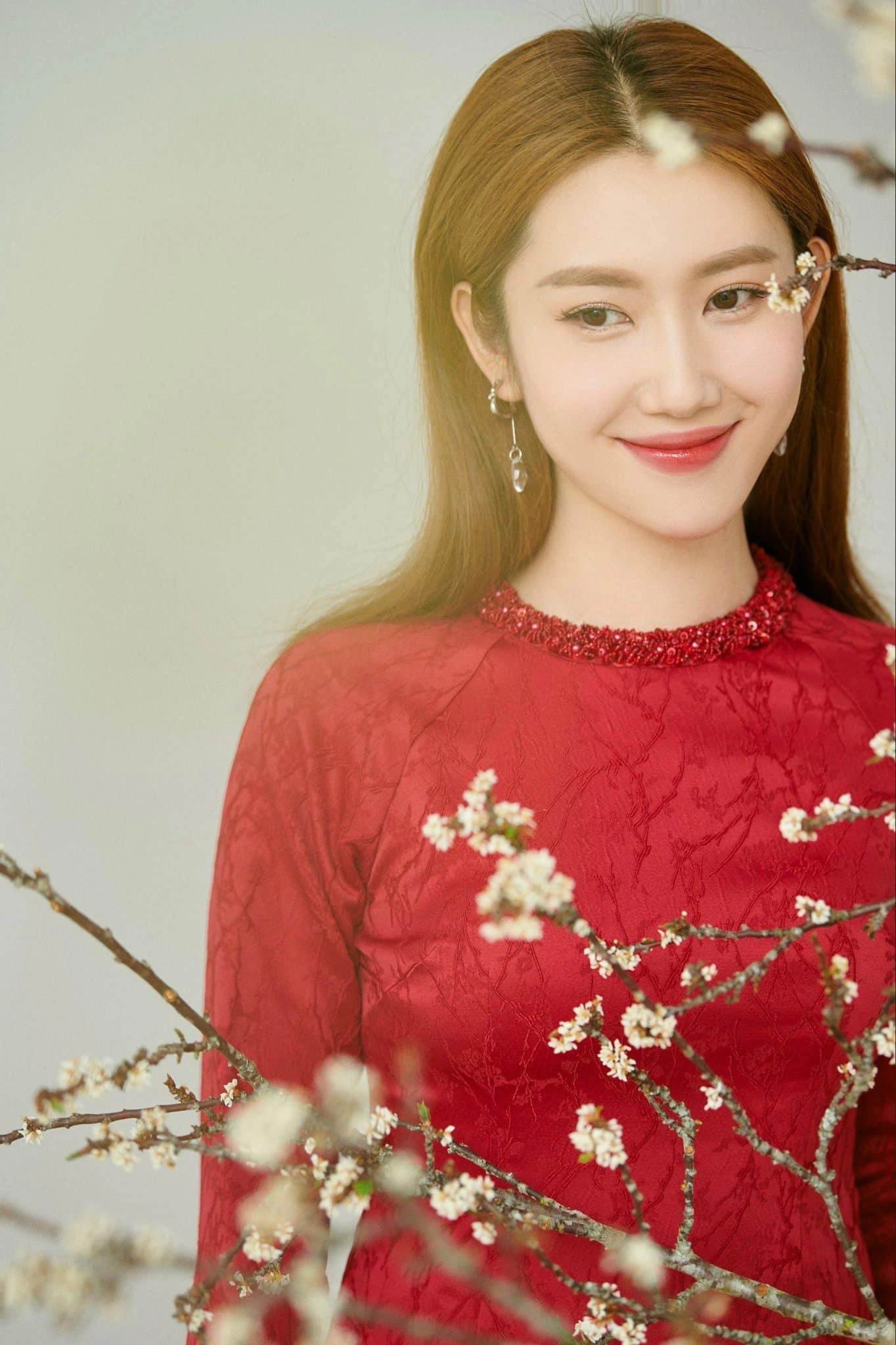 Văn nghệ sĩ đồng h&agrave;nh c&ugrave;ng B&aacute;o Người Lao Động gi&uacute;p đỡ b&agrave; con v&ugrave;ng b&atilde;o lũ

- Ảnh 7.