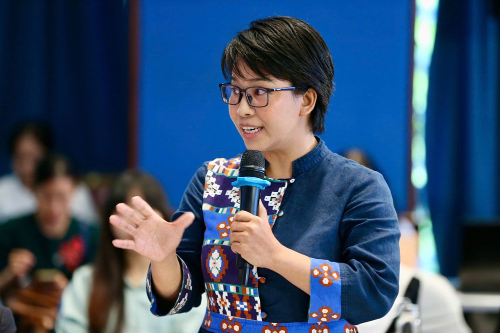 B&agrave; TRẦN THỊ QUỲNH HOA