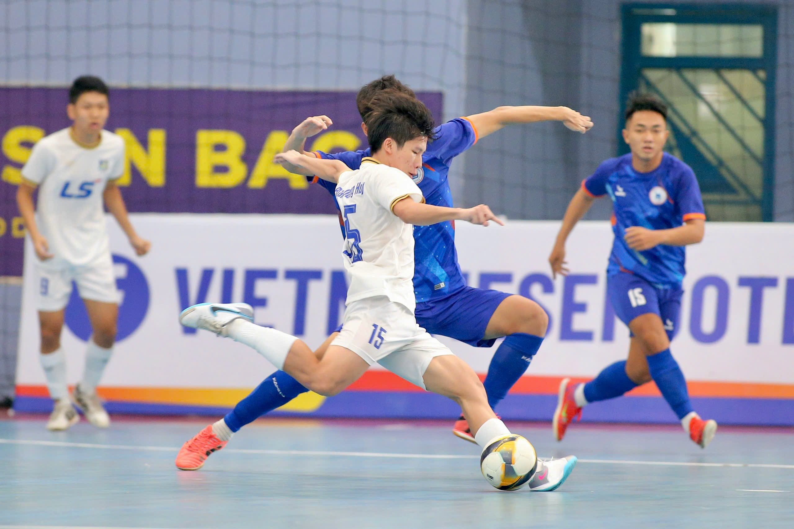 U20 futsal VĐQG: X&aacute;c định 2 cặp g&oacute;p mặt ở b&aacute;n kết- Ảnh 2.