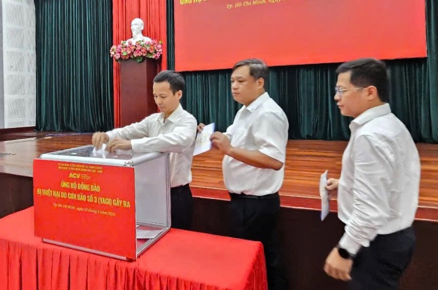 H&agrave;ng kh&ocirc;ng vận chuyển hơn 35 tấn h&agrave;ng cứu trợ v&ugrave;ng b&atilde;o lũ- Ảnh 1.