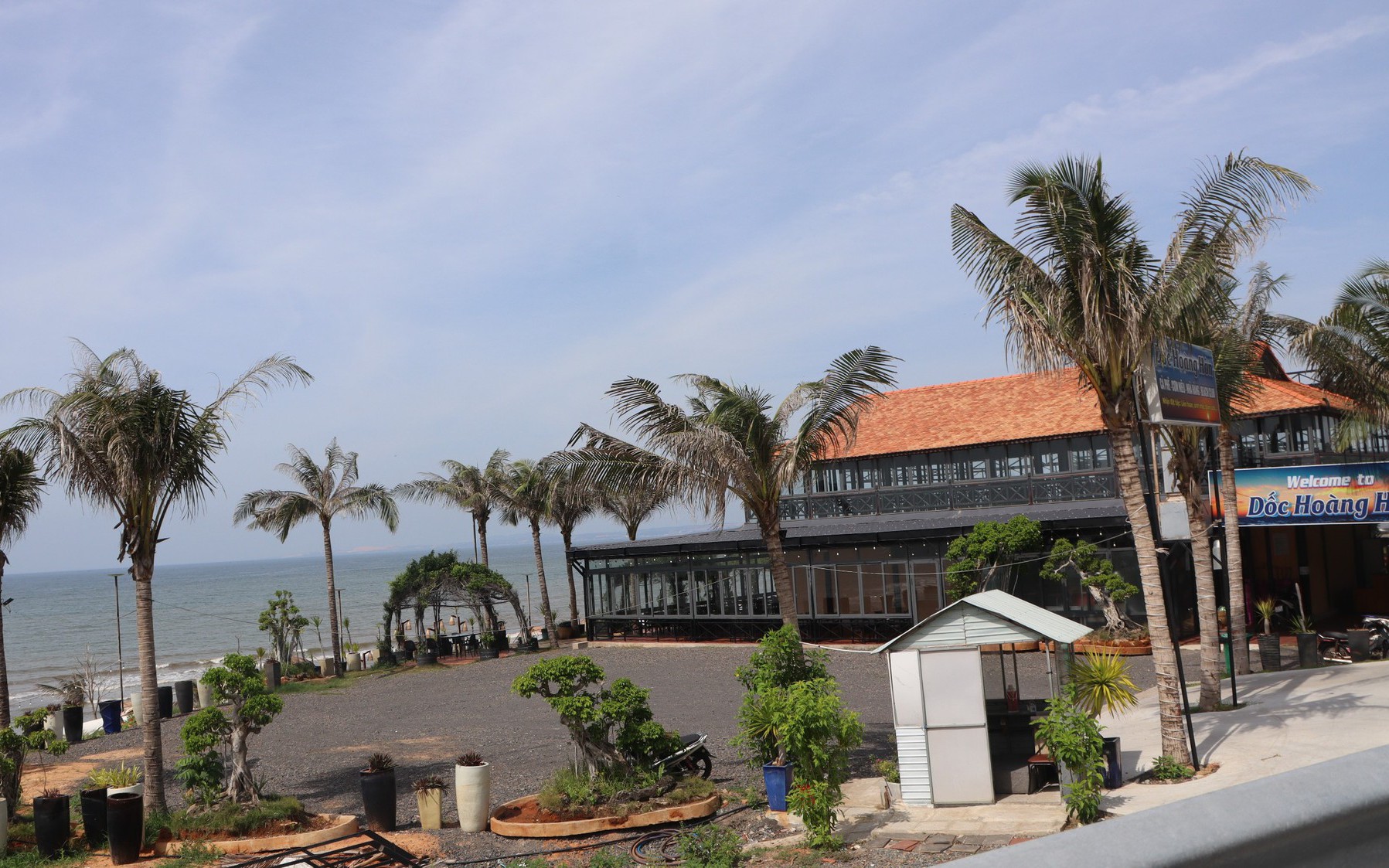 Buộc tháo dỡ cụm công trình không phép tại dốc Hoàng Hôn trong 10 ngày