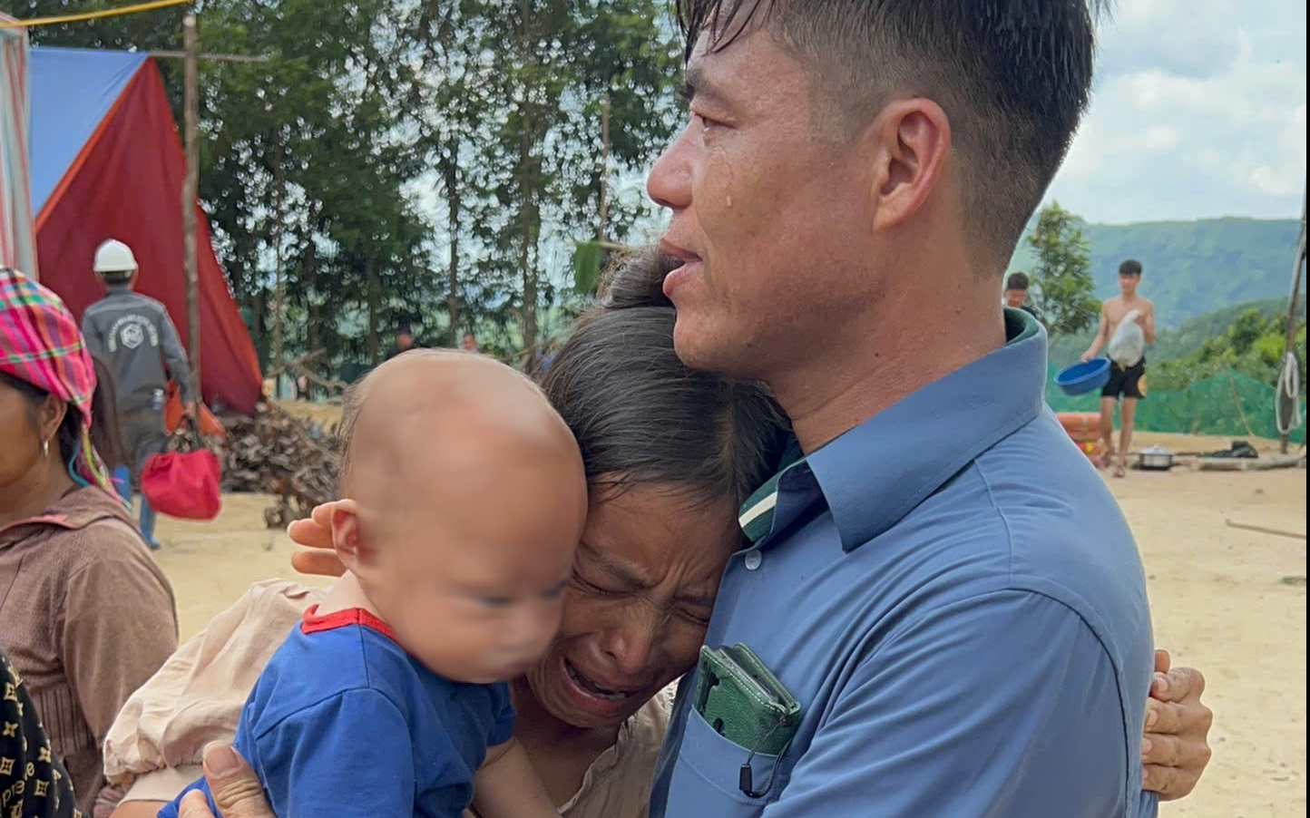 Tường trình tại hiện trường vụ sạt lở