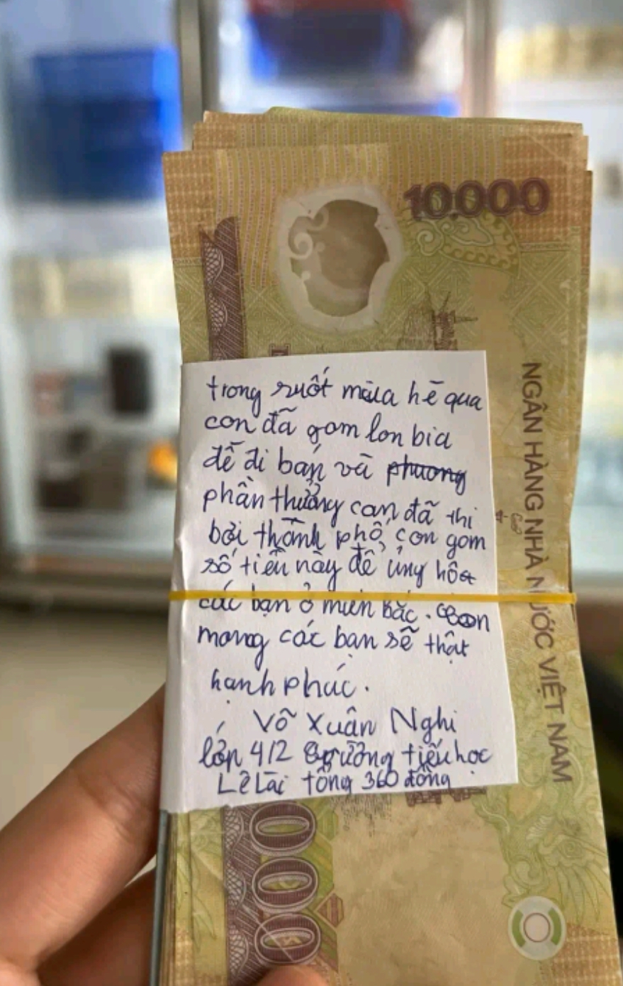Xúc động lá thư kèm tiền ủng hộ của 1 học sinh Đà Nẵng gửi miền Bắc - Ảnh 1.