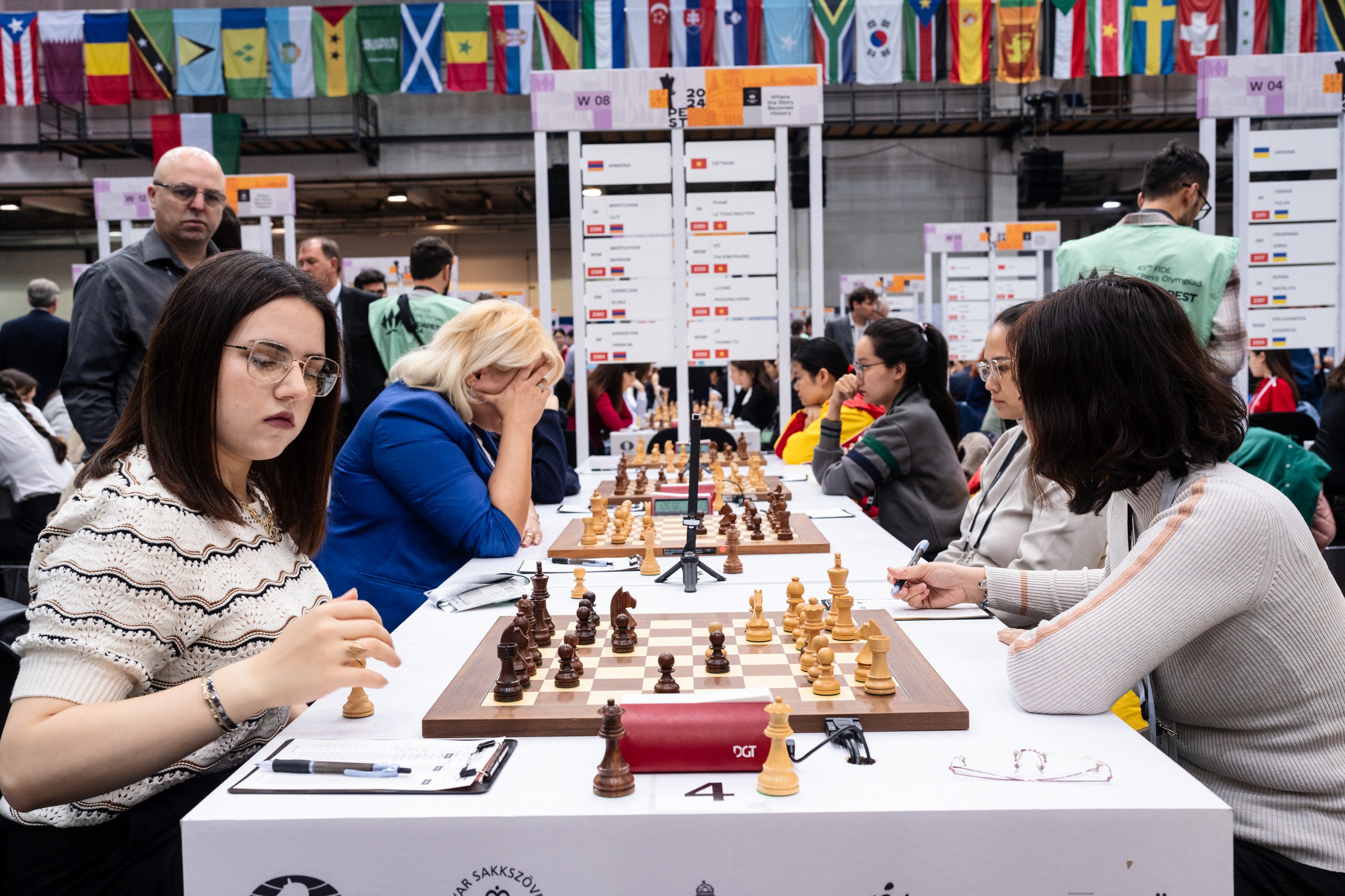Olympiad cờ vua: Tuyển Việt Nam lập chiến t&iacute;ch lịch sử- Ảnh 5.