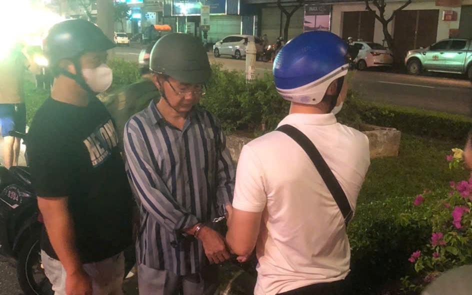 Tên trộm gây bất an cho du khách sa lưới vì chiếc iPhone đánh cắp