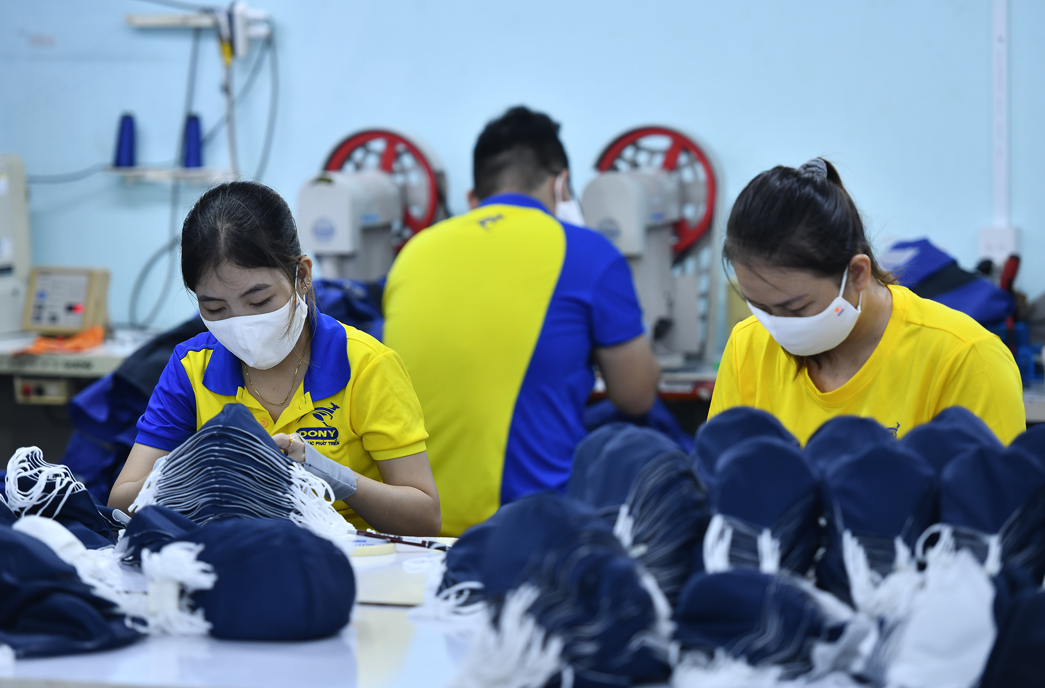 Lương tối thiểu v&ugrave;ng tiếp tục được xem x&eacute;t, điều chỉnh trong năm 2025- Ảnh 2.