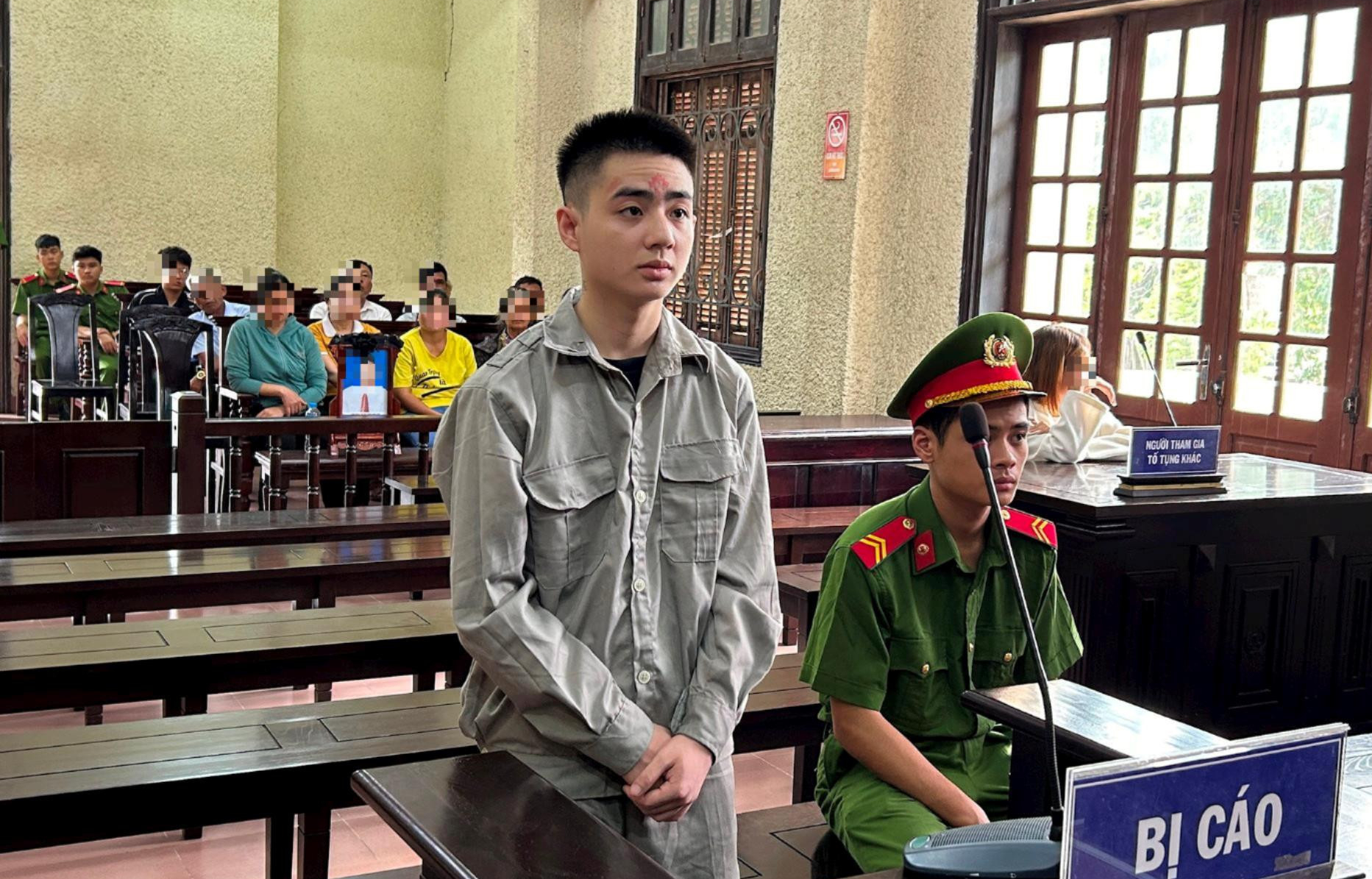 Đ&acirc;m chết bạn v&igrave; can ngăn c&atilde;i nhau với người y&ecirc;u- Ảnh 1.