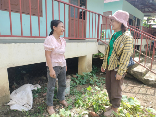 Người d&acirc;n Tr&agrave; Leng an t&acirc;m sinh sống trong c&aacute;c ng&ocirc;i nh&agrave; ki&ecirc;n cố tại khu d&acirc;n cư Bằng La
