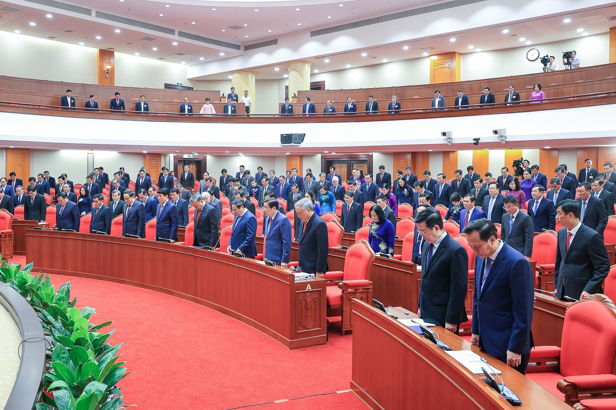Khai mạc Hội nghị Trung ương 10- Ảnh 3.