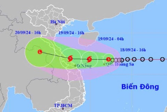 &Aacute;p thấp mạnh l&ecirc;n th&agrave;nh b&atilde;o trong 12 giờ tới, tăng tốc v&agrave;o miền Trung- Ảnh 1.