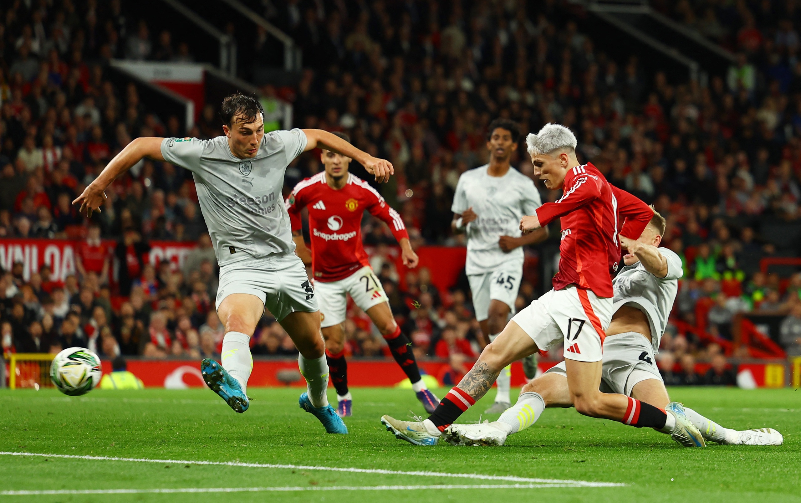 Rashford bùng nổ, Man United thắng tưng bừng League Cup- Ảnh 3.