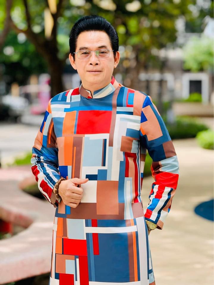 Tứ "soái ca" cải lương tuồng cổ vượt chông gai trụ vững với nghề- Ảnh 14.