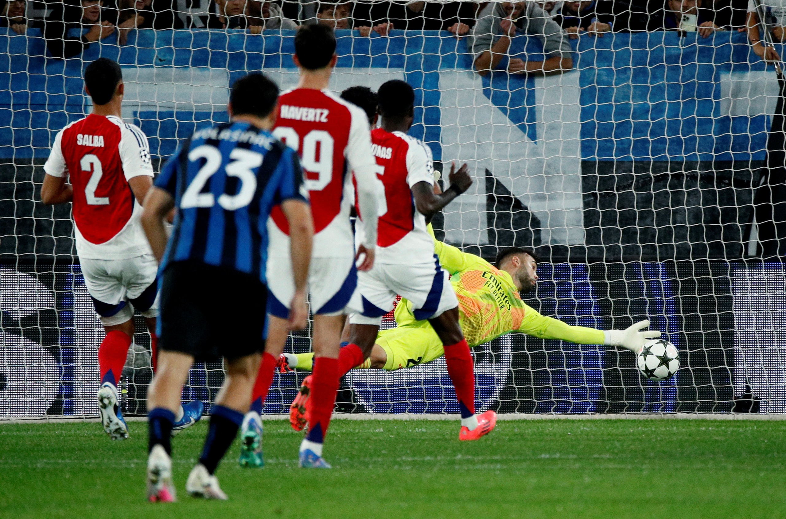 Barcelona thua sốc Monaco, ch&ecirc;nh v&ecirc;nh bờ vực play-off Champions League- Ảnh 6.