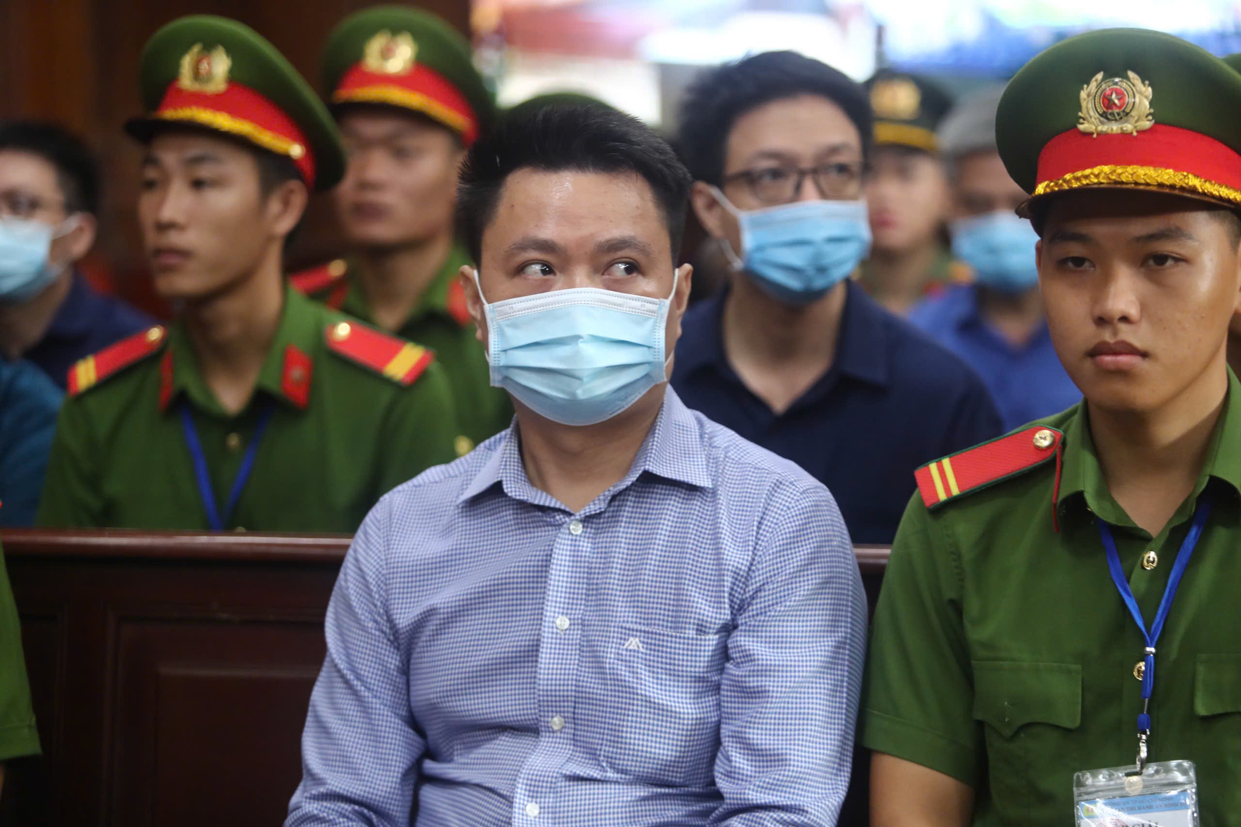 Những h&igrave;nh ảnh đầu ti&ecirc;n về phi&ecirc;n t&ograve;a b&agrave; Trương Mỹ Lan lần thứ 2- Ảnh 10.