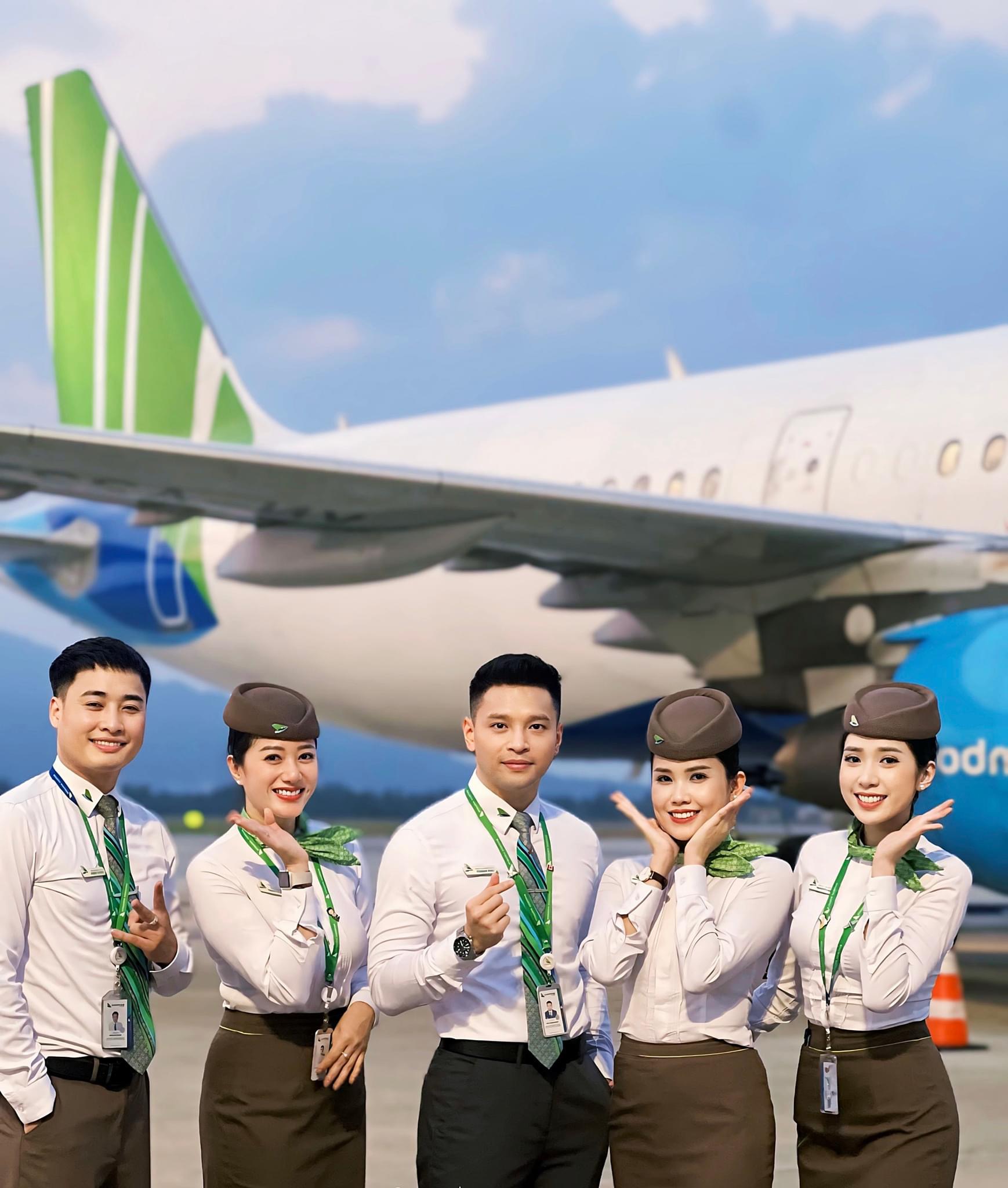 &Ocirc;ng Phan Đ&igrave;nh Tuệ n&oacute;i về &ldquo;&aacute;nh cầu vồng&rdquo; của Bamboo Airways- Ảnh 18.