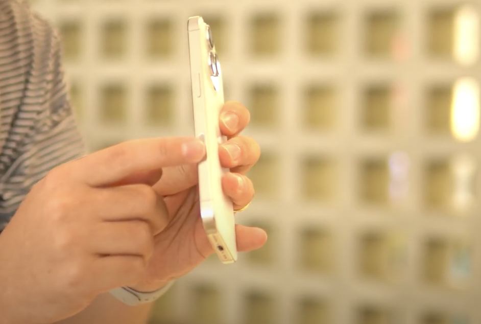 Cận cảnh mở hộp và trải nghiệm iPhone 16 Pro- Ảnh 5.