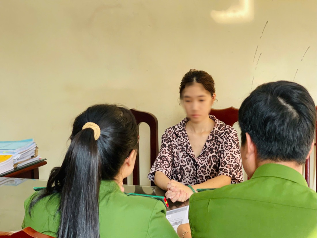 Đ&ocirc;i nam nữ lừa tiền của h&agrave;ng chục người khắp cả nước- Ảnh 2.