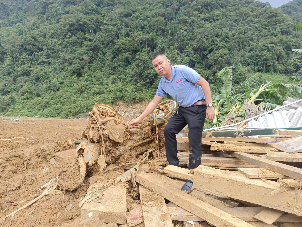 &ldquo;Hướng về miền Bắc y&ecirc;u thương&rdquo;: B&aacute;o Người Lao Động thực hiện c&aacute;c c&ocirc;ng tr&igrave;nh với kinh ph&iacute; 12 tỉ đồng- Ảnh 12.